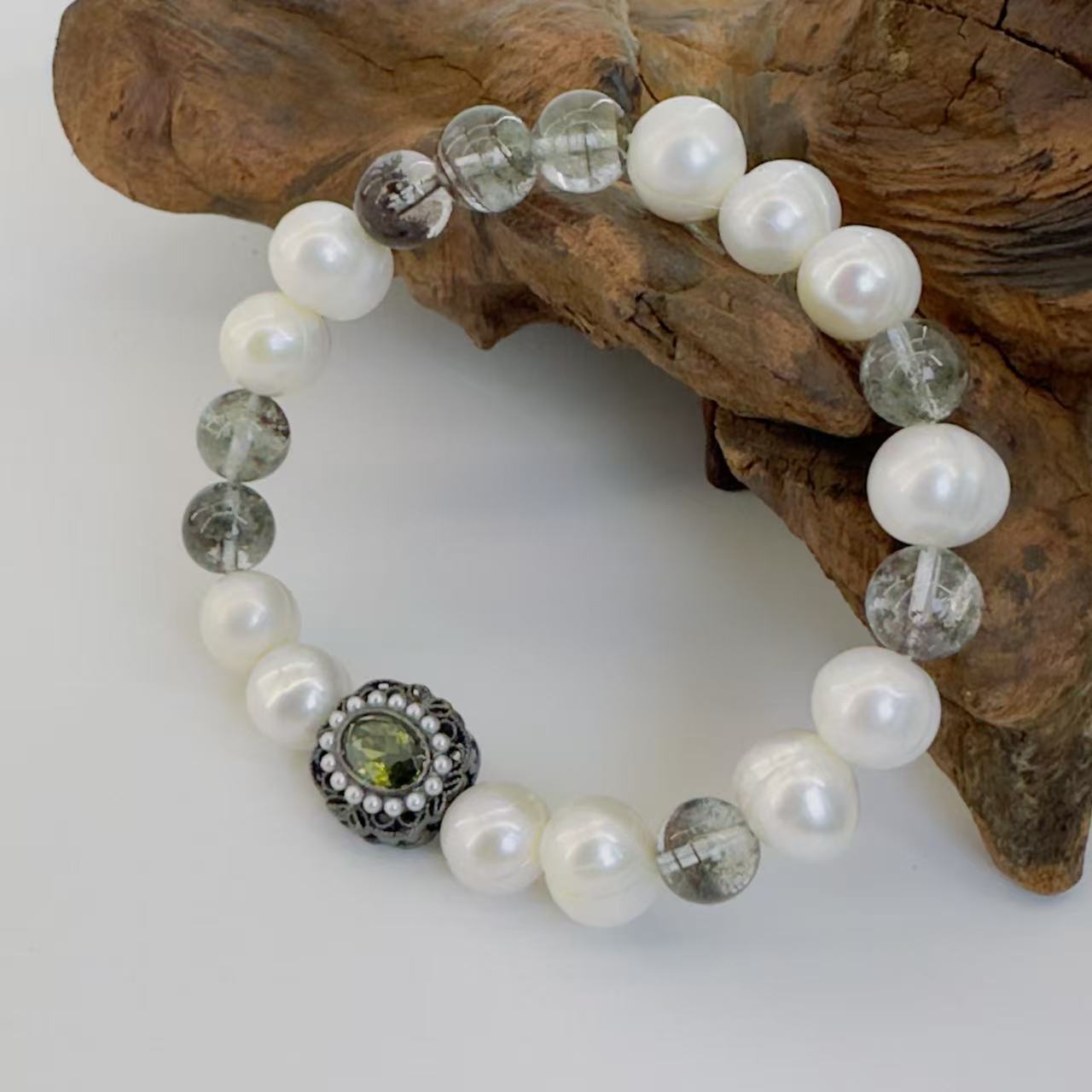 pearl bracelet